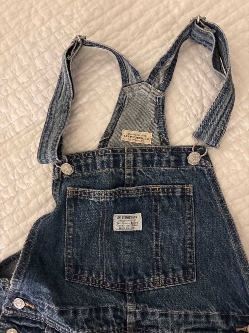 NWT Levi’s wide leg overalls - Picture 3 of 5